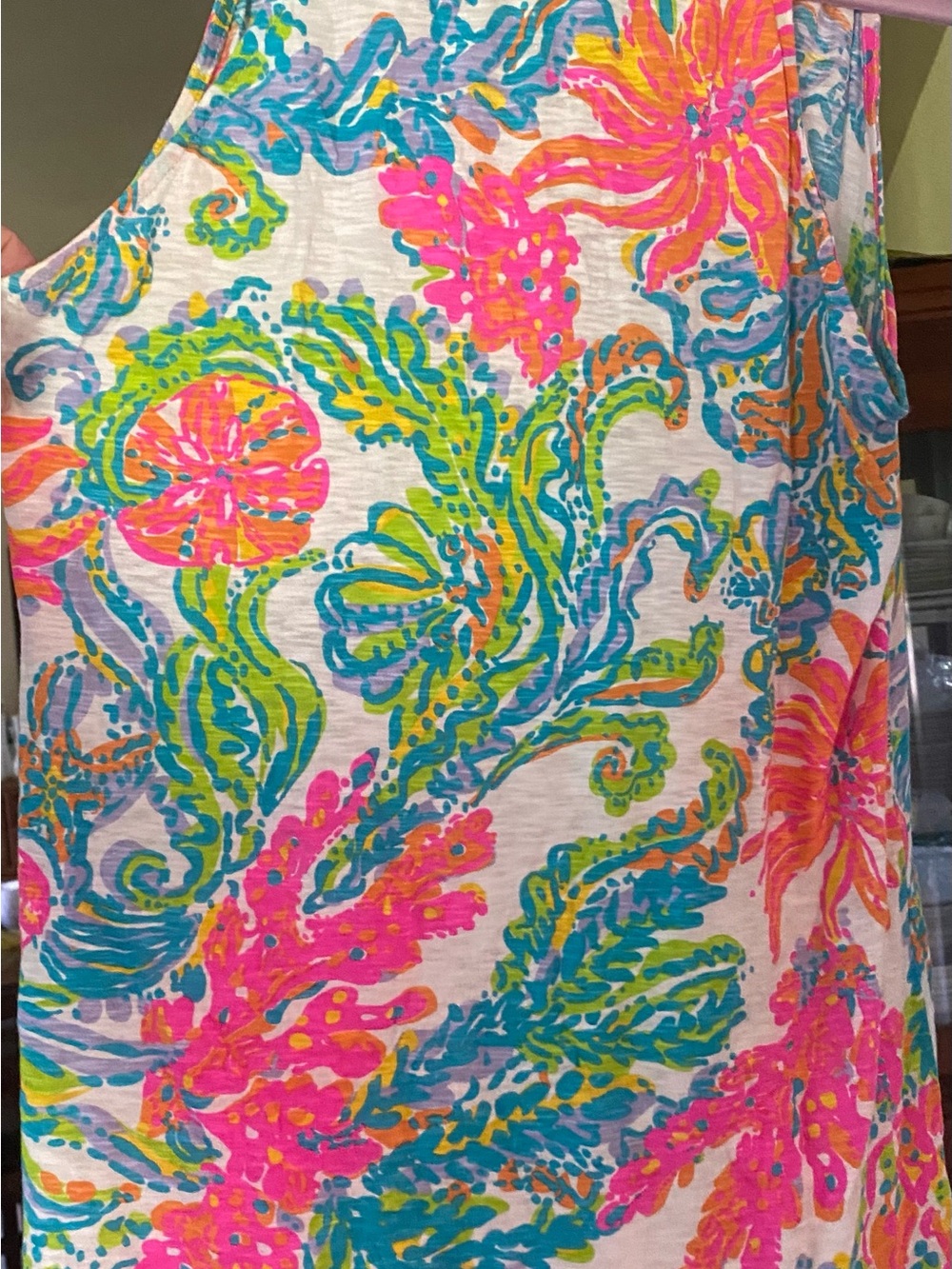Lily Pulitzer Bright Vibrant Floral Sleeveless Cotton Shirt. SzMedium. Gorgeous - Picture 6 of 7